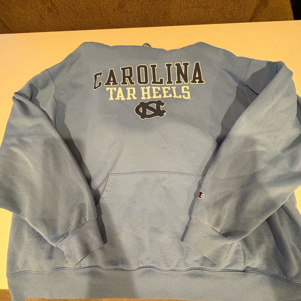 Carolina Tar Heels Blue Sweatshirt